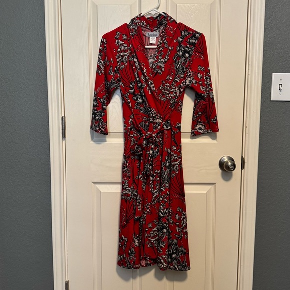 Karina Margaret Dress M/L - Picture 2 of 5